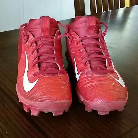 mike trout boys cleats